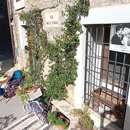 Casetta Nel Borgo Olevano Romano Exteriör bild