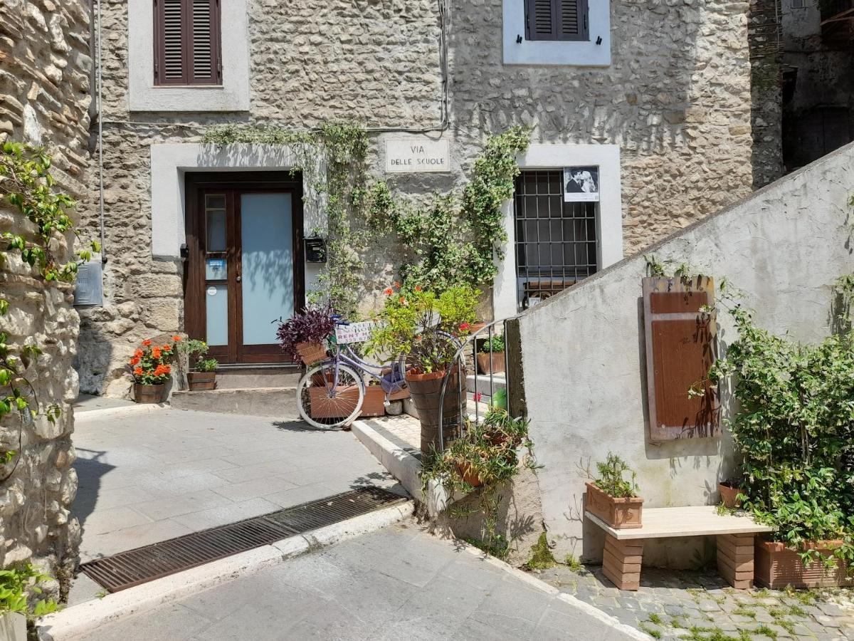 Casetta Nel Borgo Olevano Romano Exteriör bild